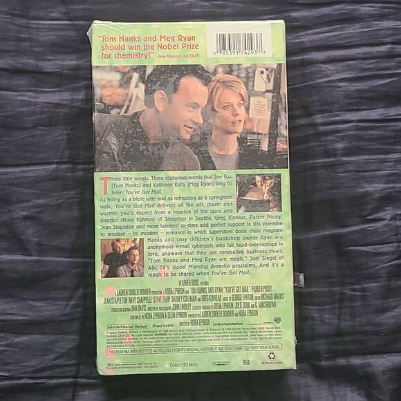 1998 You've Got Mail Tom Hanks Meg Ryan VHS Video Tape Factory Sealed - Picture 2 of 2